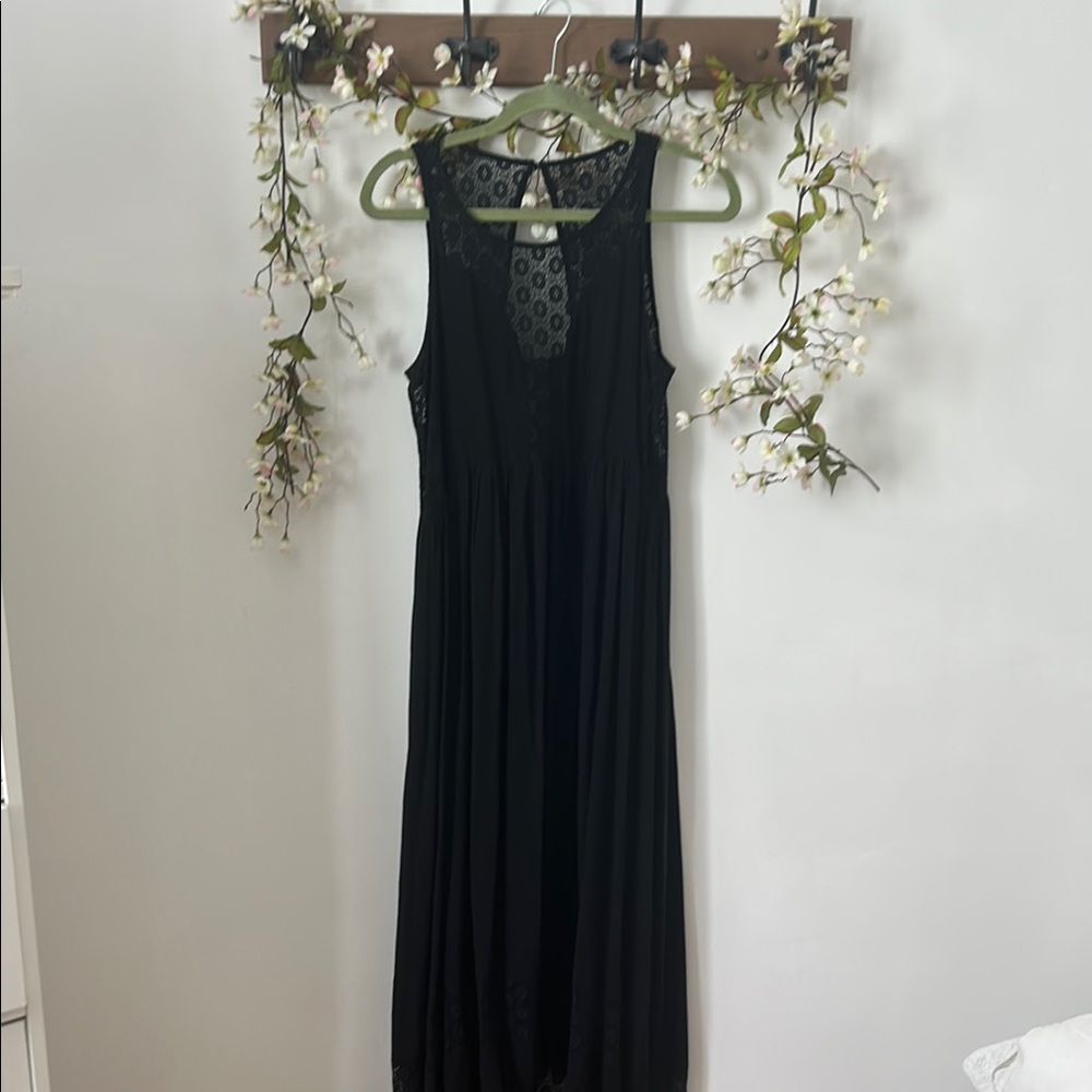 Elegant Black Lace Dress
